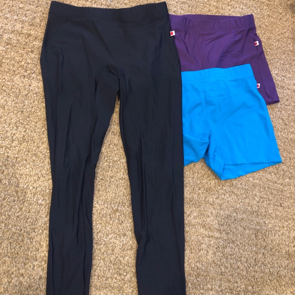 Yumiko leggings and shorts